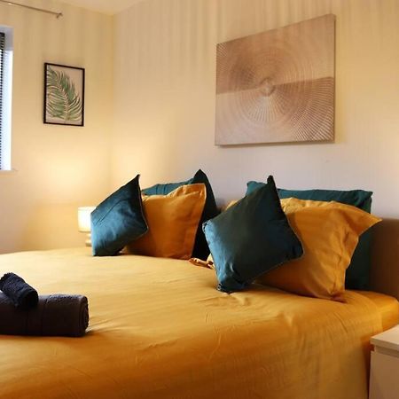 Cosy 3 Bedroom 2 Bathroom House With Parking Sheldon (West Midlands) Exterior foto