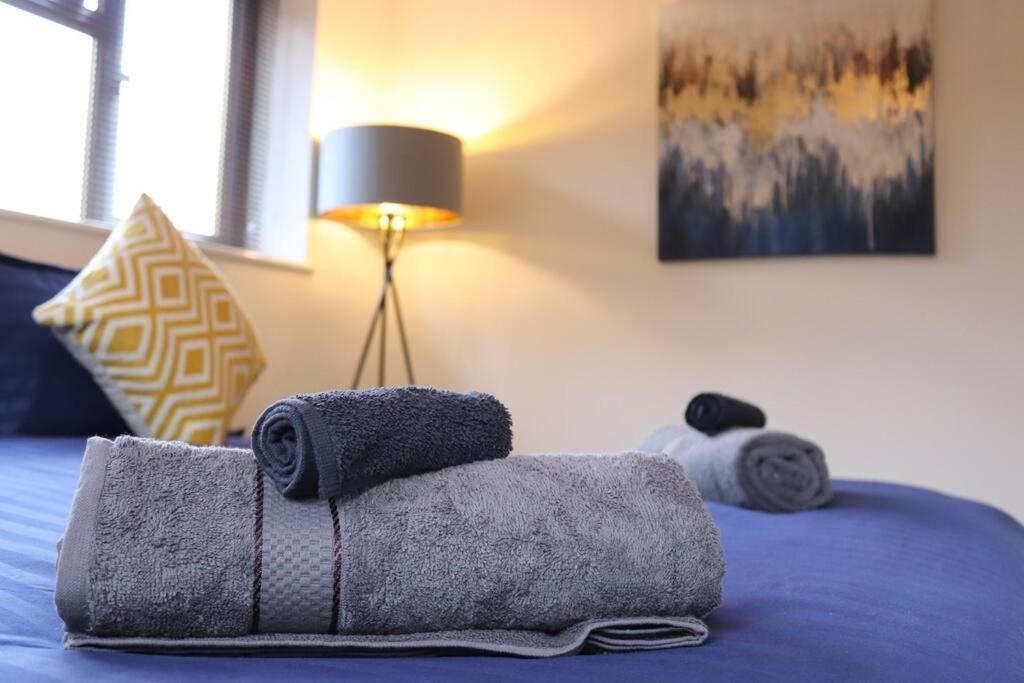 Cosy 3 Bedroom 2 Bathroom House With Parking Sheldon (West Midlands) Exterior foto