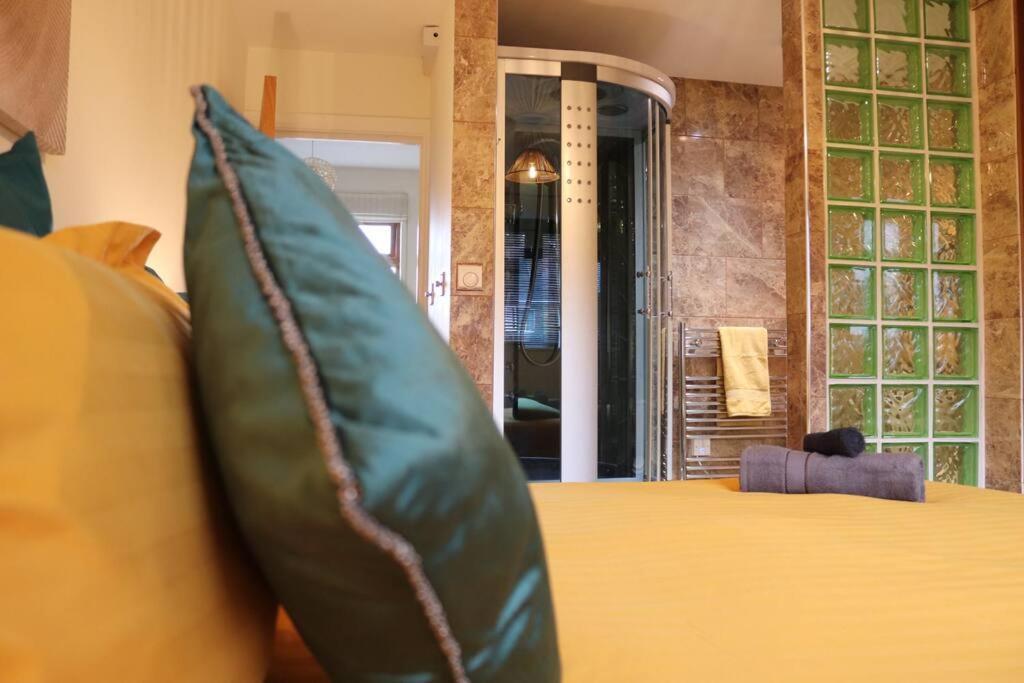 Cosy 3 Bedroom 2 Bathroom House With Parking Sheldon (West Midlands) Exterior foto